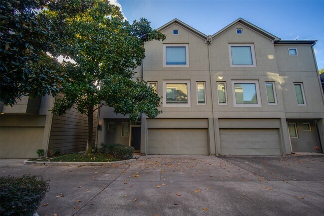 Building Photo - 4430 Center St