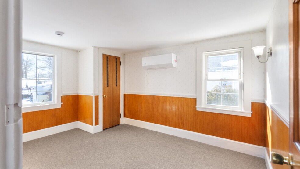 Building Photo - 88 Winthrop St