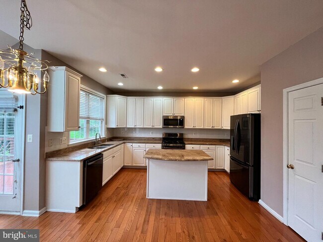 Building Photo - 210 Kimberton Dr