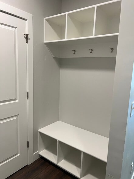 Building Photo - 1197 S 200 E
