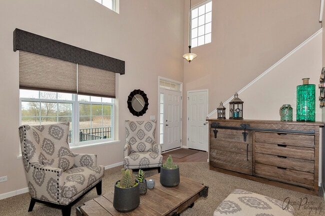 Building Photo - 9870 Williams Dr