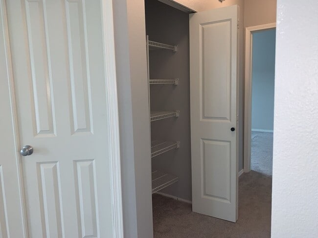Building Photo - Charming 2Bed, 2Bath Condo in Auburn WA