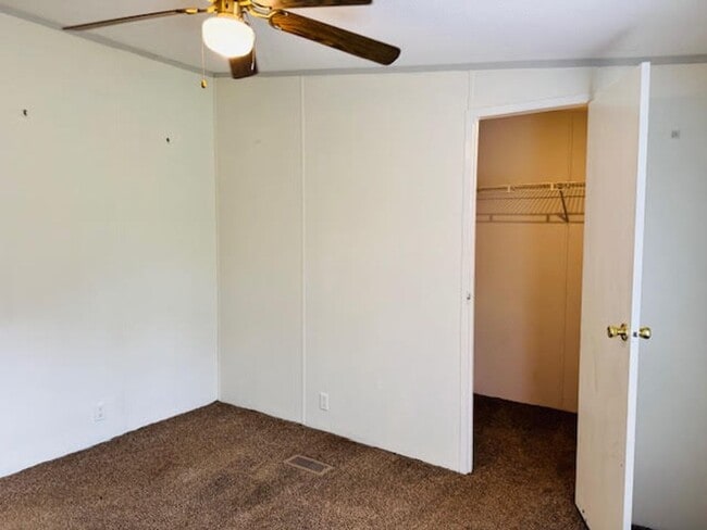 Building Photo - Old Maco Road