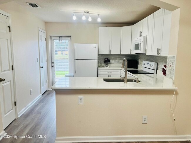 Building Photo - 1145 Luminary Cir