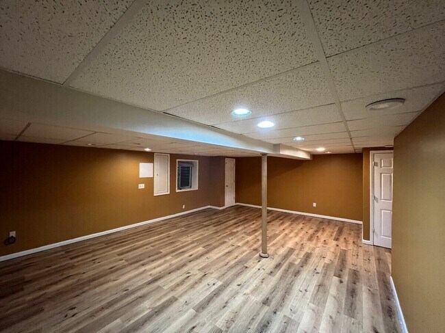 Building Photo - 3059 Serenity Ln