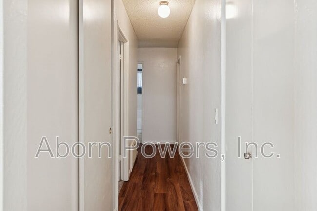 Building Photo - 7025 Catamaran Dr