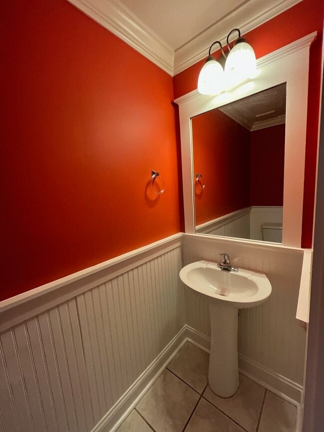 Building Photo - 2 Bedroom/2 Bathroom Apartment in the Woodlands!