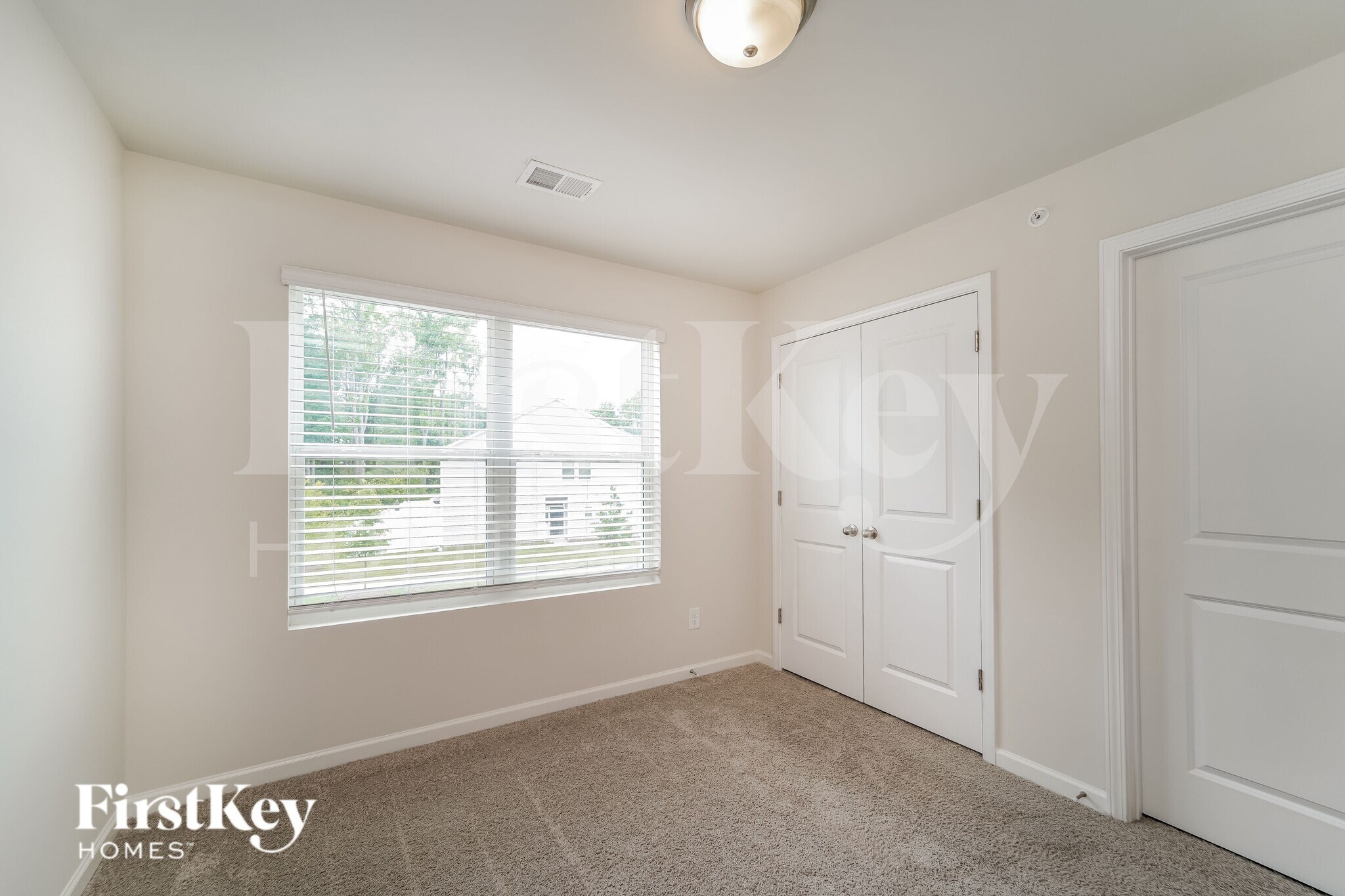 Building Photo - 2035 Cypress Village Dr NW