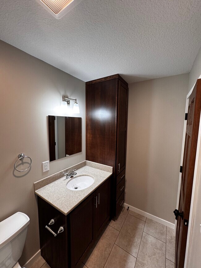 Building Photo - South Harrison Duplex