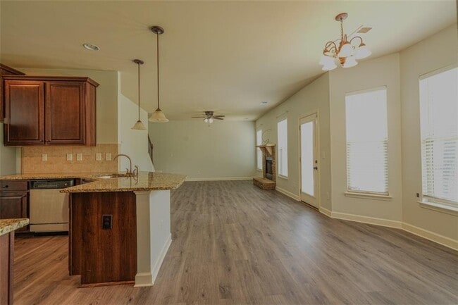 Building Photo - 921 Prather Ct SW