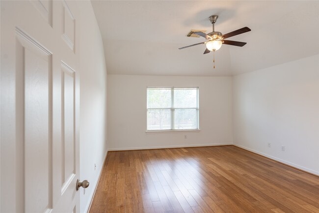 Building Photo - 2109 Auburn Shores Dr