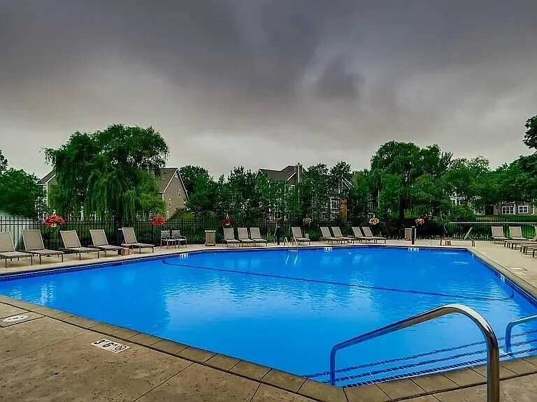 Building Photo - 6010 Chasewood Pky