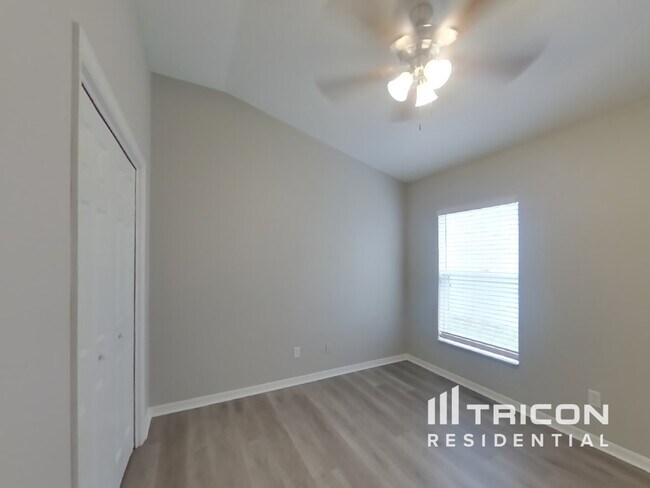 Building Photo - 10610 Little Bend Ln