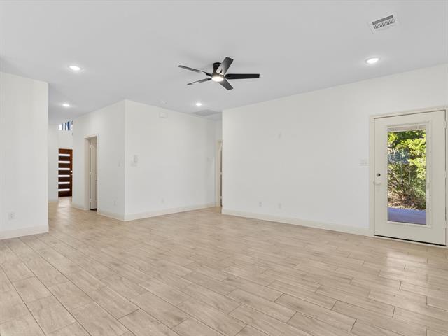Building Photo - 5105 Waterbury Ct