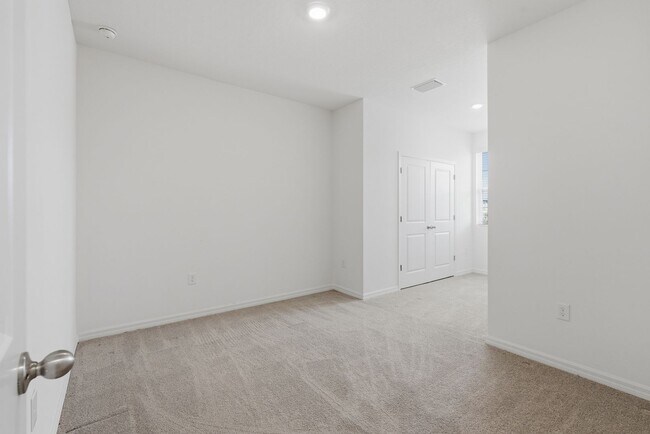 Building Photo - 13753 NW 9 Rd