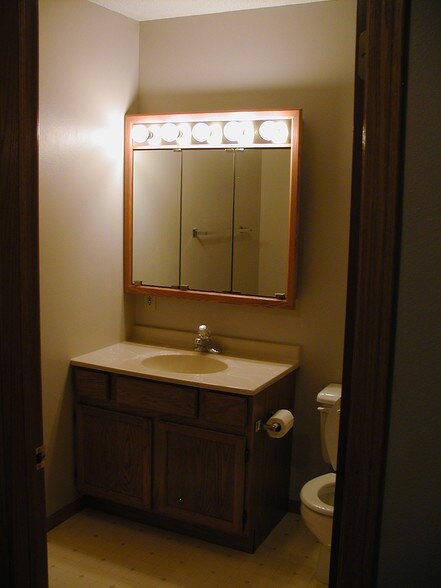Building Photo - 1603 Breca Ridge Dr