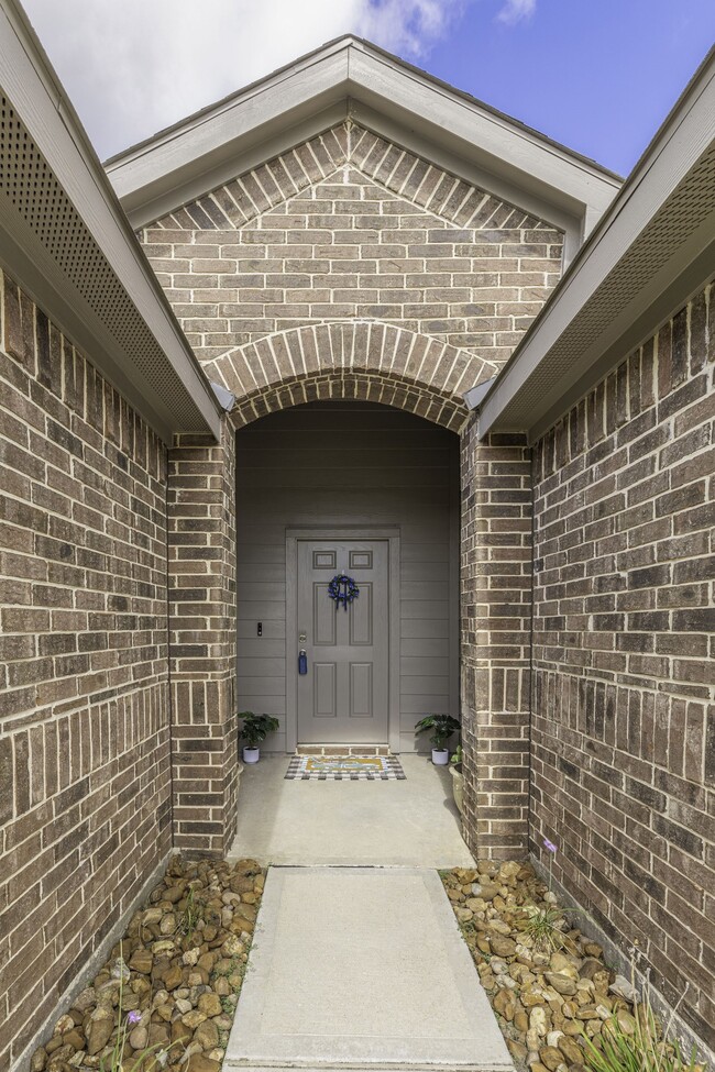 Building Photo - 40515 Crisp Beech St