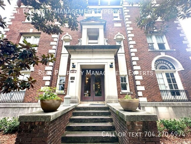 Building Photo - 712 Louise Ave