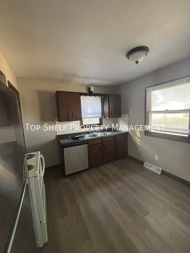 Building Photo - 4317 67th St