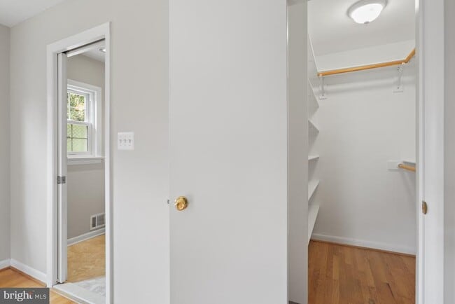 Building Photo - 6139 Tompkins Dr