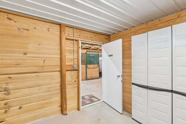 Building Photo - 15104 Gardner Rd