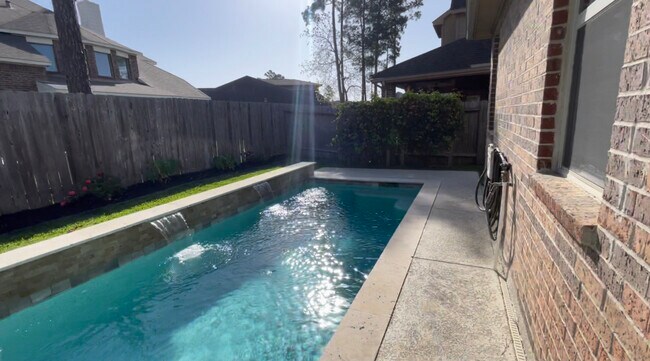 Building Photo - 12643 Jamestown Crossing Ln