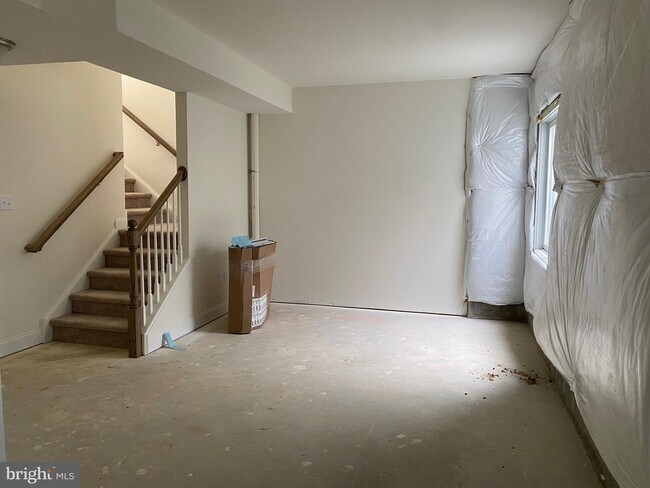 Building Photo - 215 Grv Vw Dr