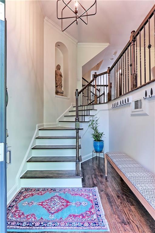 Building Photo - 5569 Julian Pl