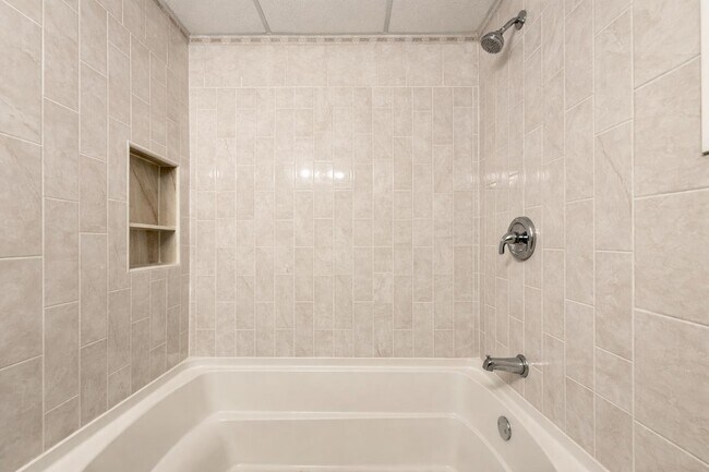 Building Photo - 136 W 31st St