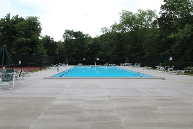 Building Photo - 80 A Washington Park Dr