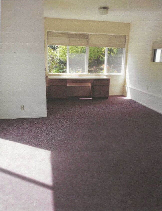 Building Photo - Available August 6th: Must See Mid Century...