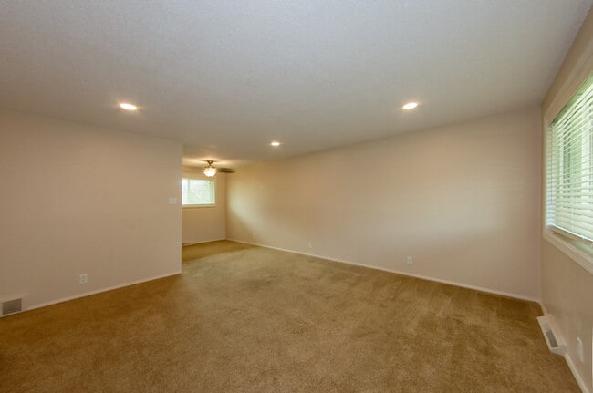 Building Photo - 4761 Greybull Ave