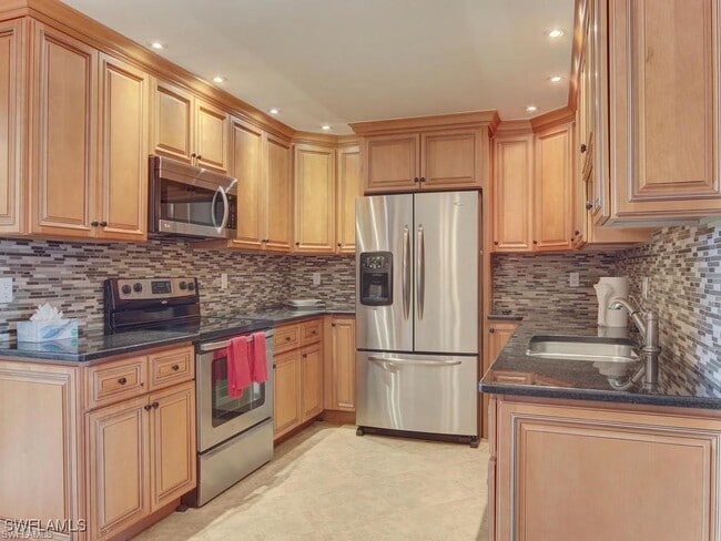 Building Photo - 4912 Hawaii Blvd