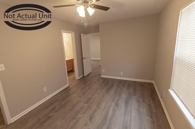 Building Photo - 1521 Typhoon Ct