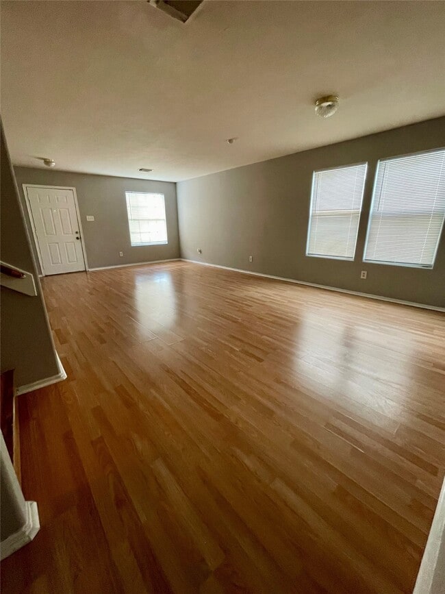 Building Photo - 16822 Perryton Ln