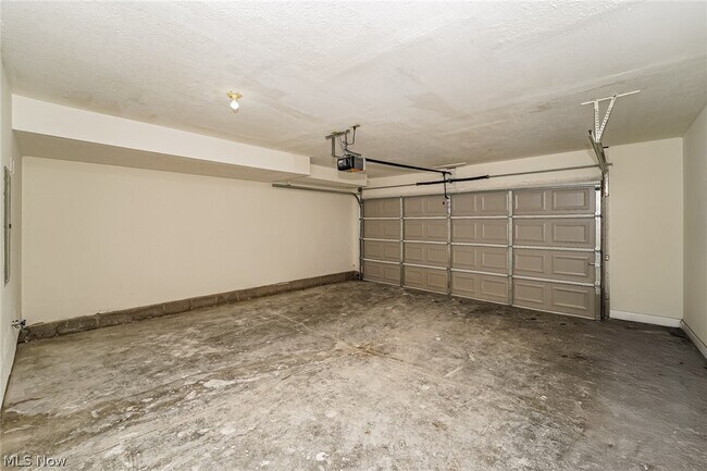 Building Photo - 821 Nela View Rd