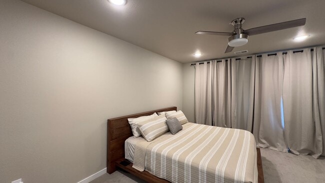 Building Photo - Great Townhome in Timnath Lakes