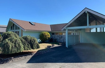 Building Photo - Beach Front Home 3 Bedrooms - Birch Bay Village