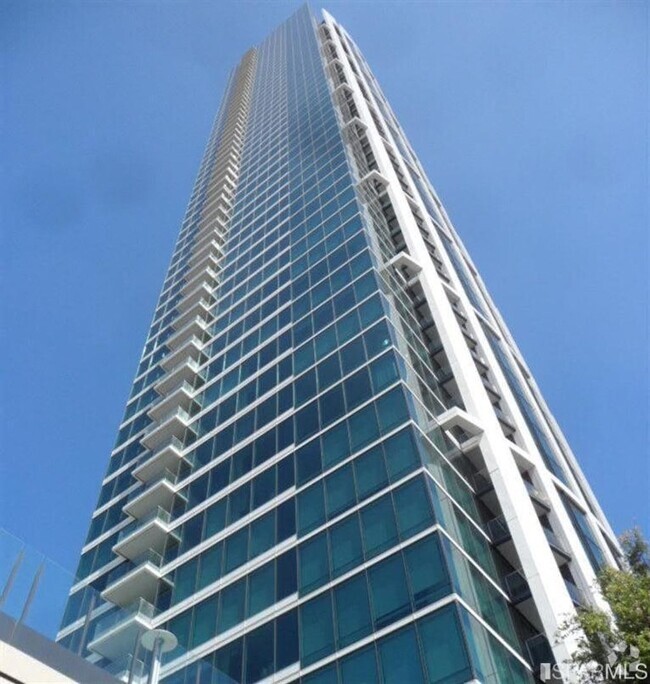 Building Photo - One Rincon Luxury! 32nd Floor! Balcony! Pe...