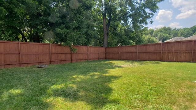 Building Photo - 2408 Finch Dr