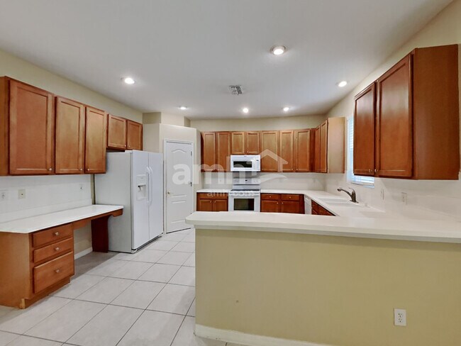 Building Photo - 1519 Swamp Rose Ln