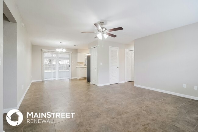 Building Photo - 1456 Coronet Dr