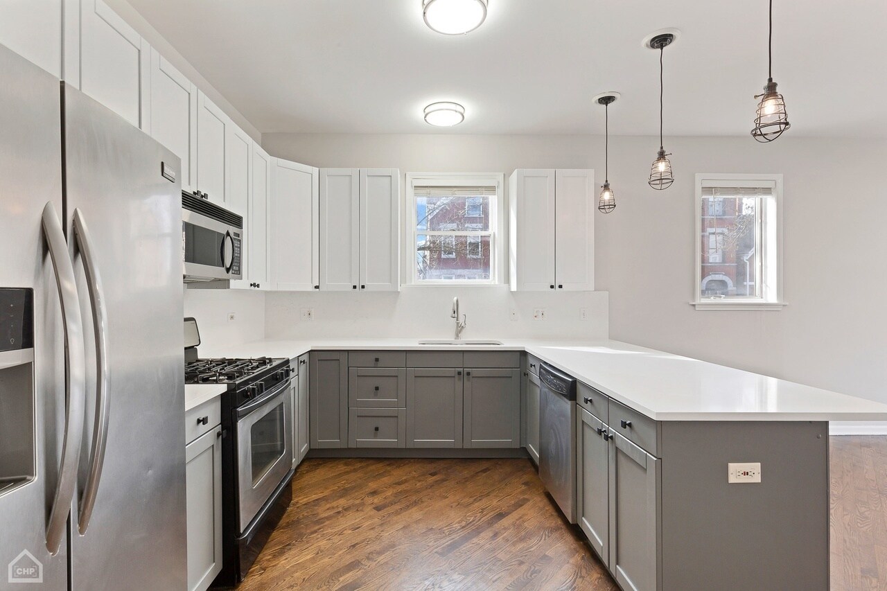 Building Photo - 2659 W Walton St