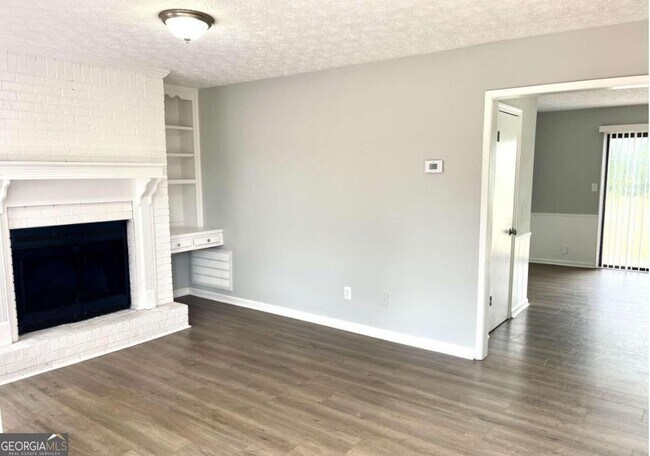 Building Photo - 131 Toby Springs Ln