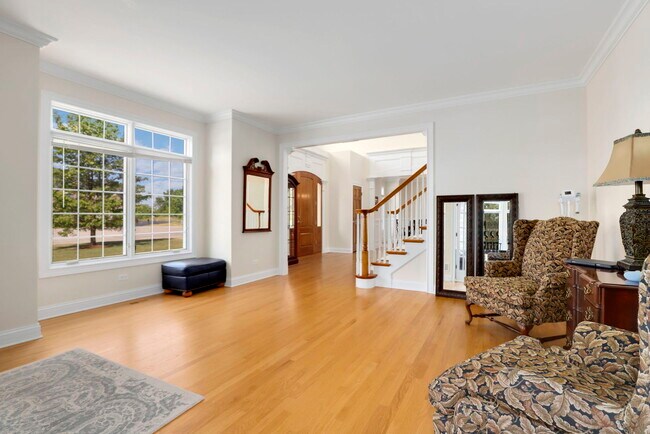 Building Photo - 126 Governors Ct