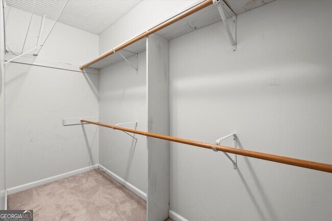 Building Photo - 115 Rockhurst Chase