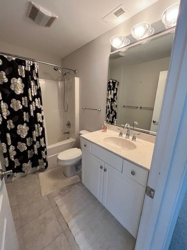 Building Photo - Welcome to Elegant Living in the Charming ...