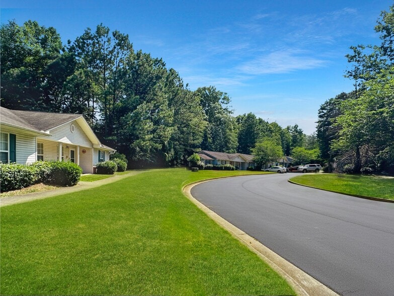 Primary Photo - Eagles Nest Apartments 62+ Community