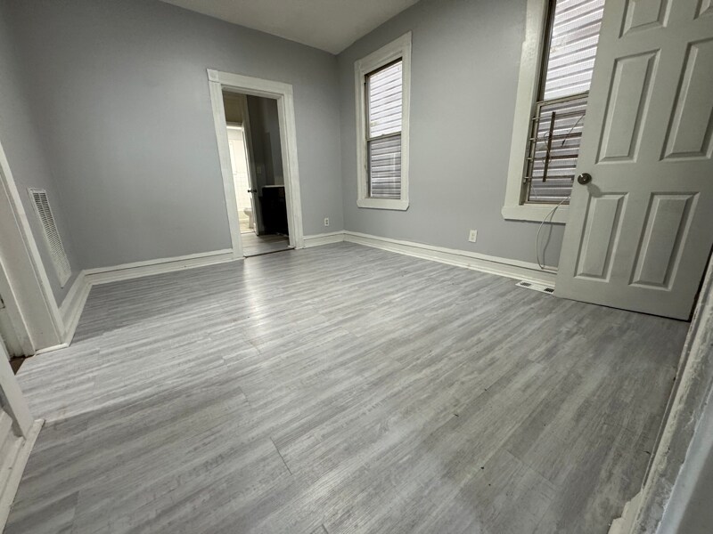 Building Photo - 77 2nd St