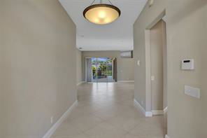Building Photo - 5977 NW 73rd Ct